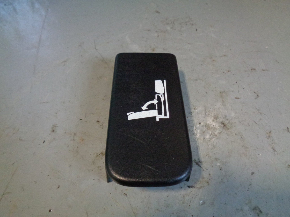 Discovery 3 4 3rd Row Near Side Rear Seat Release Handle HXG500250PVJ Land Rover