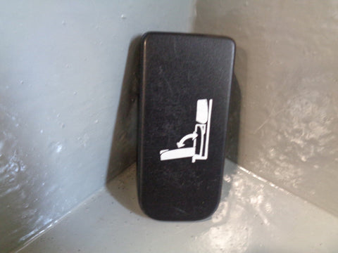 Discovery 3 4 3rd Row Near Side Rear Seat Release Handle HXG500250PVJ Land Rover