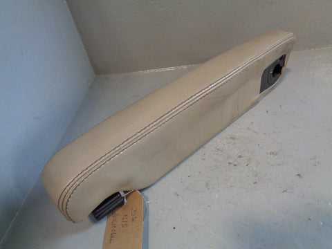Discovery 4 Armrest Near Side Passenger Alpaca Land Rover 2009 to 2013 K10064