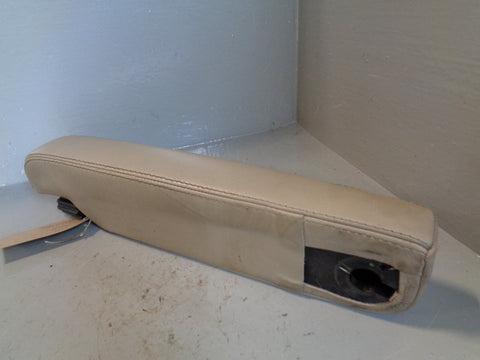Discovery 4 Armrest Near Side Passenger Alpaca Land Rover 2009 to 2013 K10064