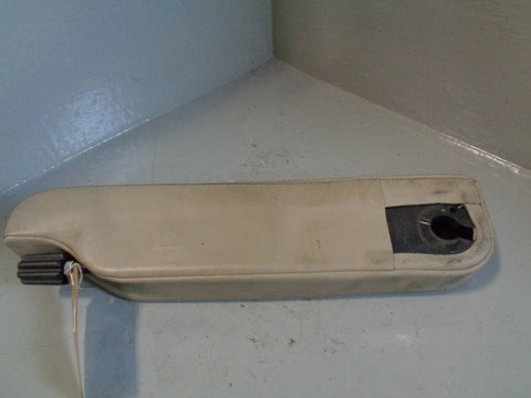 Discovery 4 Armrest Near Side Passenger Alpaca Land Rover 2009 to 2013 K10064