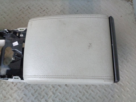 Range Rover Evoque Centre Console Cirrus Arm Rest Leather L538 3 Door