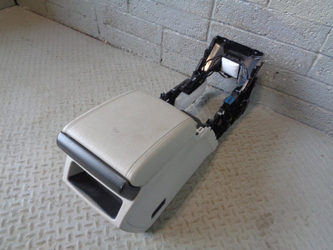 Range Rover Evoque Centre Console Cirrus Arm Rest Leather L538 3 Door