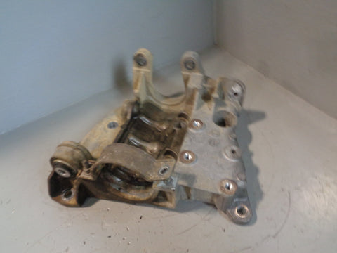Range Rover Evoque Driveshaft Mount Bracket GJ32-4H473-AC 538 2016 to 2018