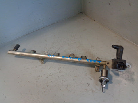 Range Rover L322 Fuel Injector Rail Petrol 4.2 V8 Supercharged AJ-V8 Near Side