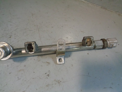 Range Rover L322 Fuel Injector Rail Petrol 4.2 V8 Supercharged AJ-V8 Off Side