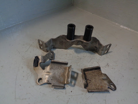 Range Rover L405 Exhaust Crossover Link Pipe Bracket 3.0 TDV6 2013 to 2017