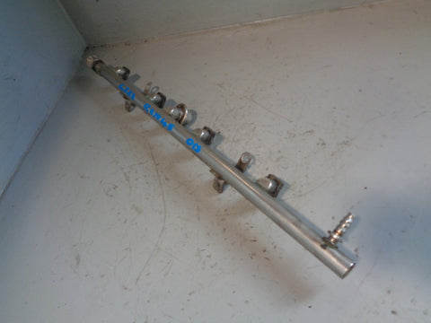 Range Rover L322 Fuel Injector Rail Petrol 4.2 V8 Supercharged AJ-V8 Off Side