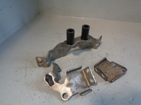 Range Rover L405 Exhaust Crossover Link Pipe Bracket 3.0 TDV6 2013 to 2017