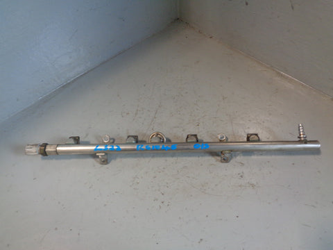 Range Rover L322 Fuel Injector Rail Petrol 4.2 V8 Supercharged AJ-V8 Off Side