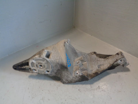 Range Rover L405 Alternator Bracket Mount 3.0 TDV6 CPLA-10239-AB 2013 to 2017