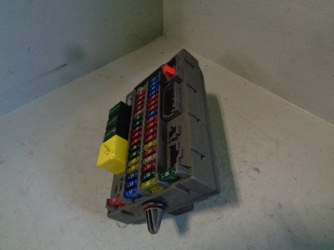 Discovery 2 Fuse Box Under Dash YQE000251 Land Rover 1998 to 2004