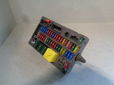 Discovery 2 Fuse Box Under Dash YQE000251 Land Rover 1998 to 2004