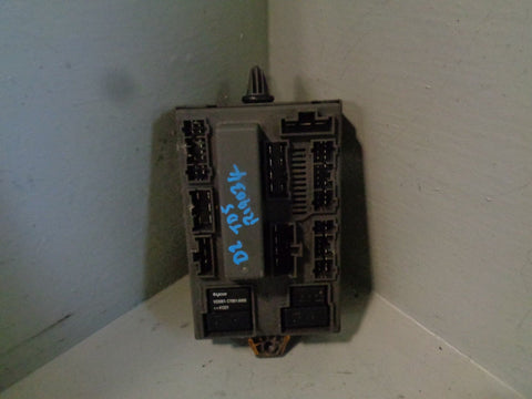 Discovery 2 Fuse Box Under Dash YQE000251 Land Rover 1998 to 2004