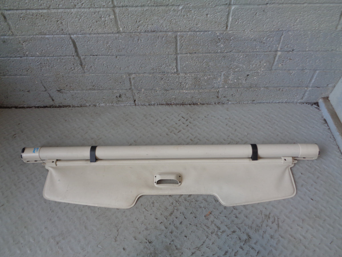 Range Rover Sport Retractable Load Cover in Ivory L320 2005 to 2013 L03065