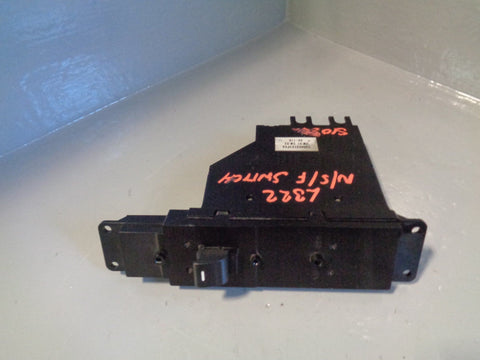 Range Rover L322 Near Side Front Electric Window Switch YUD000263PVA