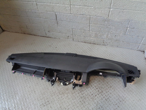 Discovery 3 Dashboard Black with Passenger Airbag for Sat Nav Vehicles K03065