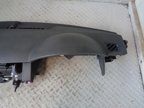 Discovery 3 Dashboard Black with Passenger Airbag for Sat Nav Vehicles K03065