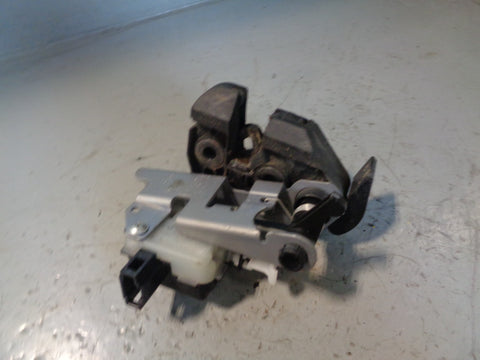 Range Rover L322 Tailgate Lock Actuator Solenoid Lower Right 2002 to 2010 R01045