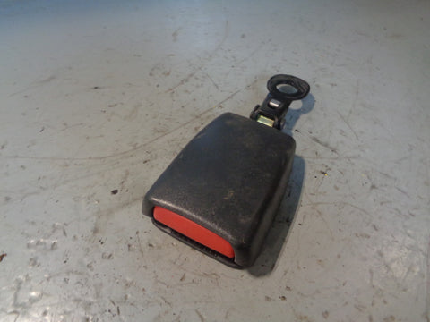 Discovery 2 Seat Belt Buckle Clasp Centre Rear Land Rover 1998 to 2004