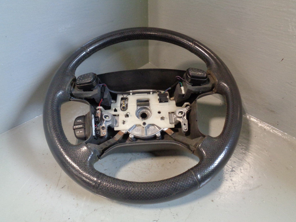 Discovery 2 Steering Wheel Land Rover Black Leather with Horn Buttons R18044