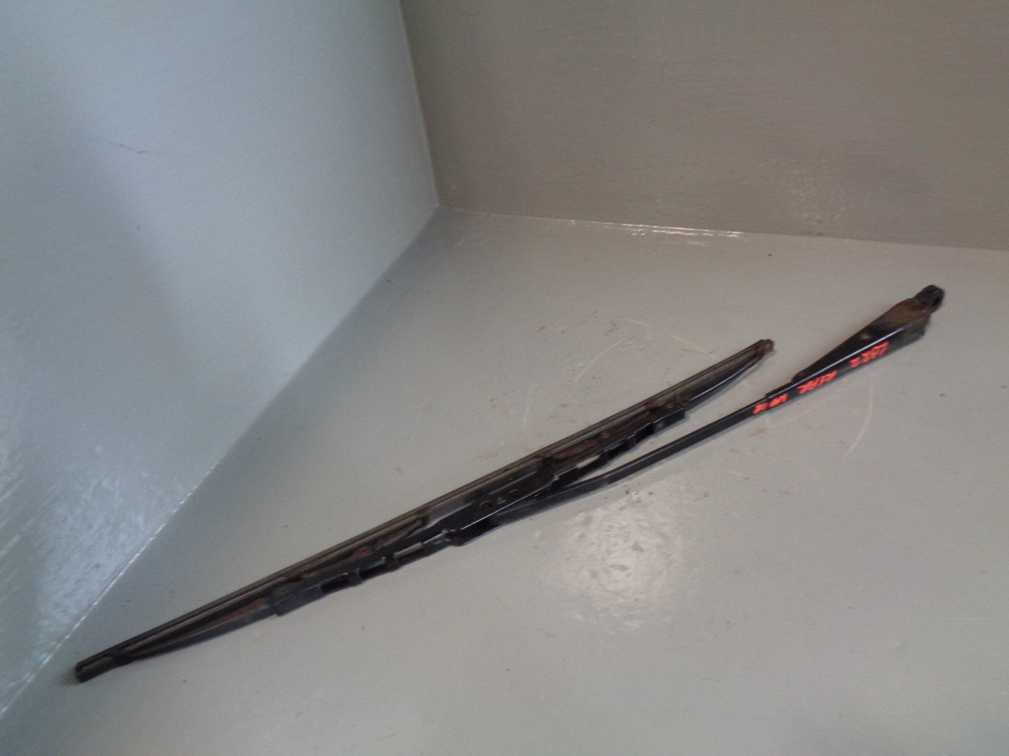 L322 Rear Wiper Range Rover L322 Rear Wiper Arm 2002 to 2010 Land Rover – Gentlemen Of ...