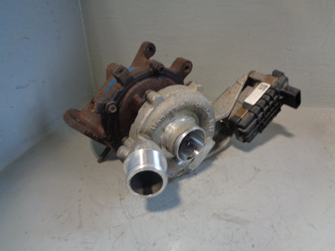 Range Rover L405 Turbocharger Turbo 3.0 TDV6 AX2Q-6K682-CD Left 2013 to 2017