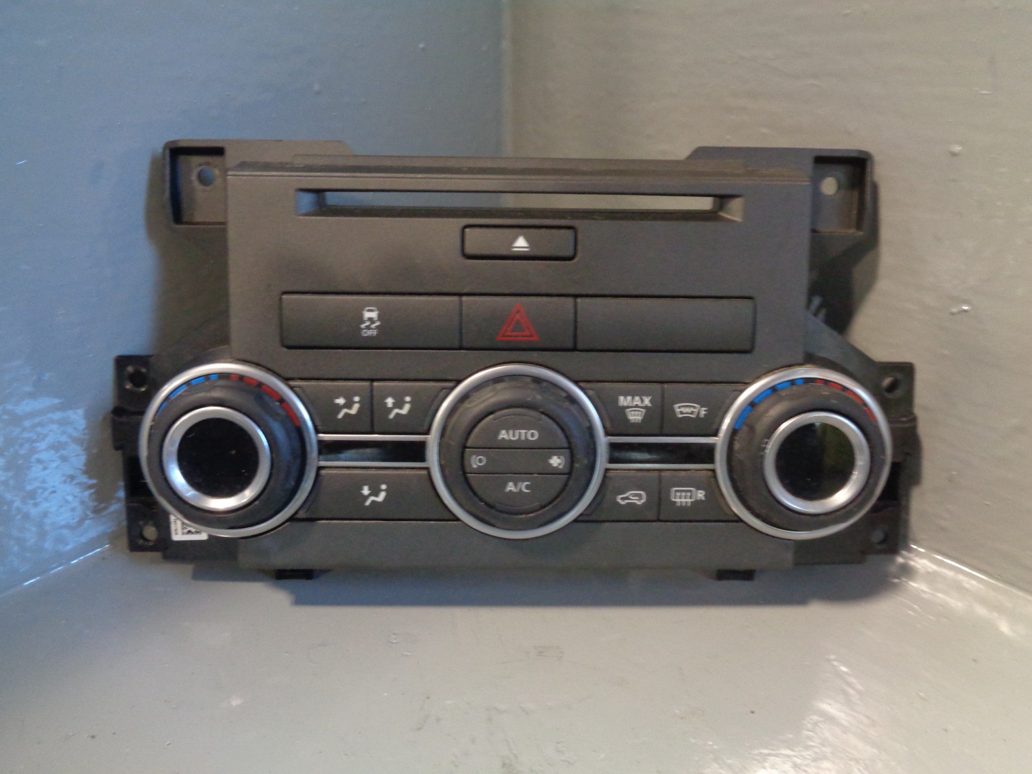 Discovery 4 Heater Air Con Climate Control Panel CH22-19E900-CB Land R ...