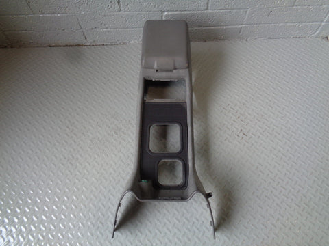 Discovery 2 Centre Console Arm Rest Grey Manual Land Rover 1998 to 2002 R18044
