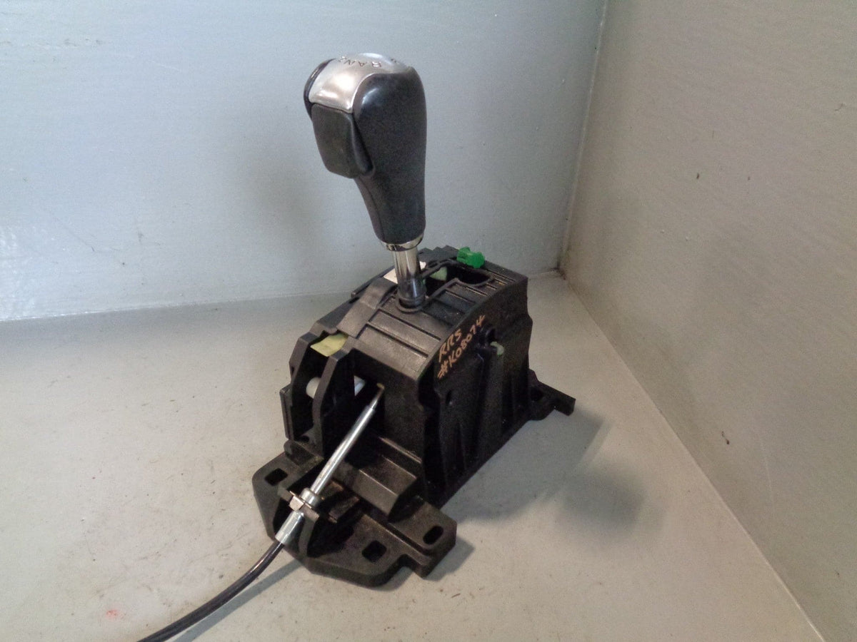 Range Rover Sport Automatic Gear Selector with Cable Gearstick UCB500092 L320