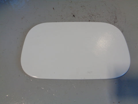 Discovery 4 Fuel Flap Fuji White LRC 867 Land Rover 2009 to 2014