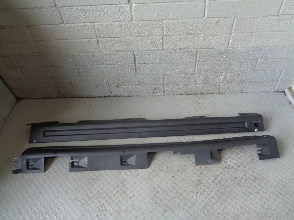 Range Rover Sport Sill Covers Plastic Trims Pair Of L320 2005 to 2013 L03065