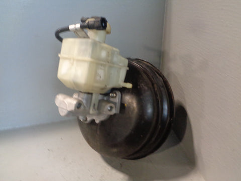 Discovery 3 Brake Servo and Master Cylinder SJJ500010 Manual Land Rover