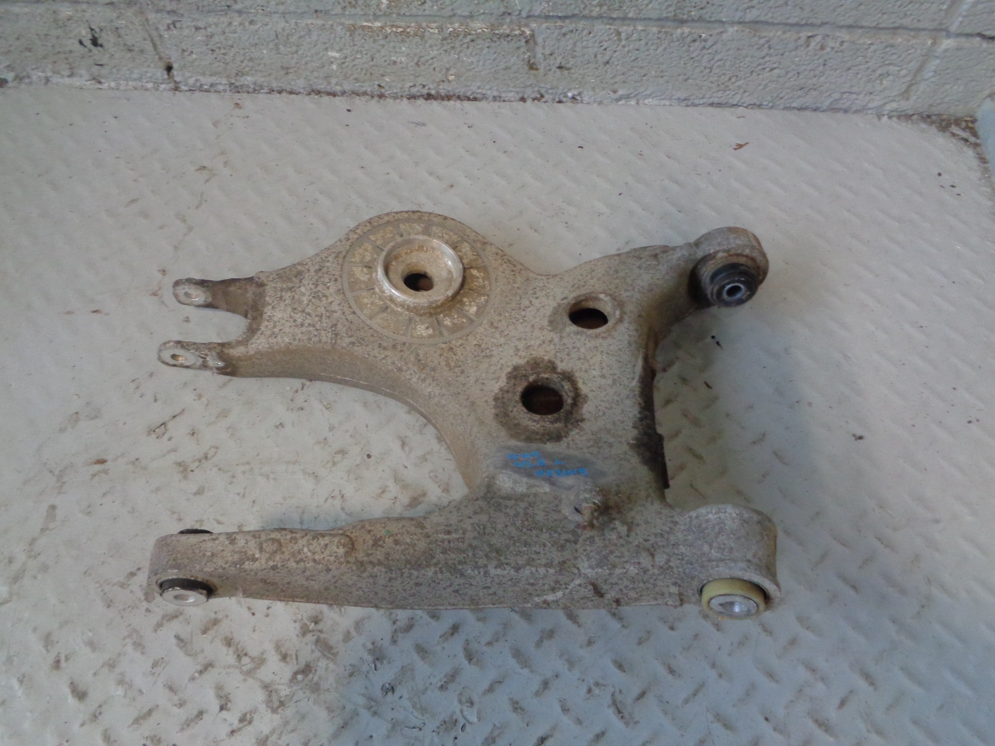 L405 Range Rover Rear Range Rover L405 Control Arm Off Side Rear Lower Suspension CPLA-5B530 ...