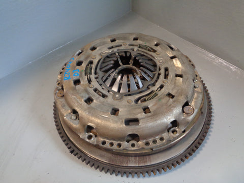 Discovery 3 Dual Mass Flywheel  2.7 TDV6 Land Rover 2004 to 2009 R24045