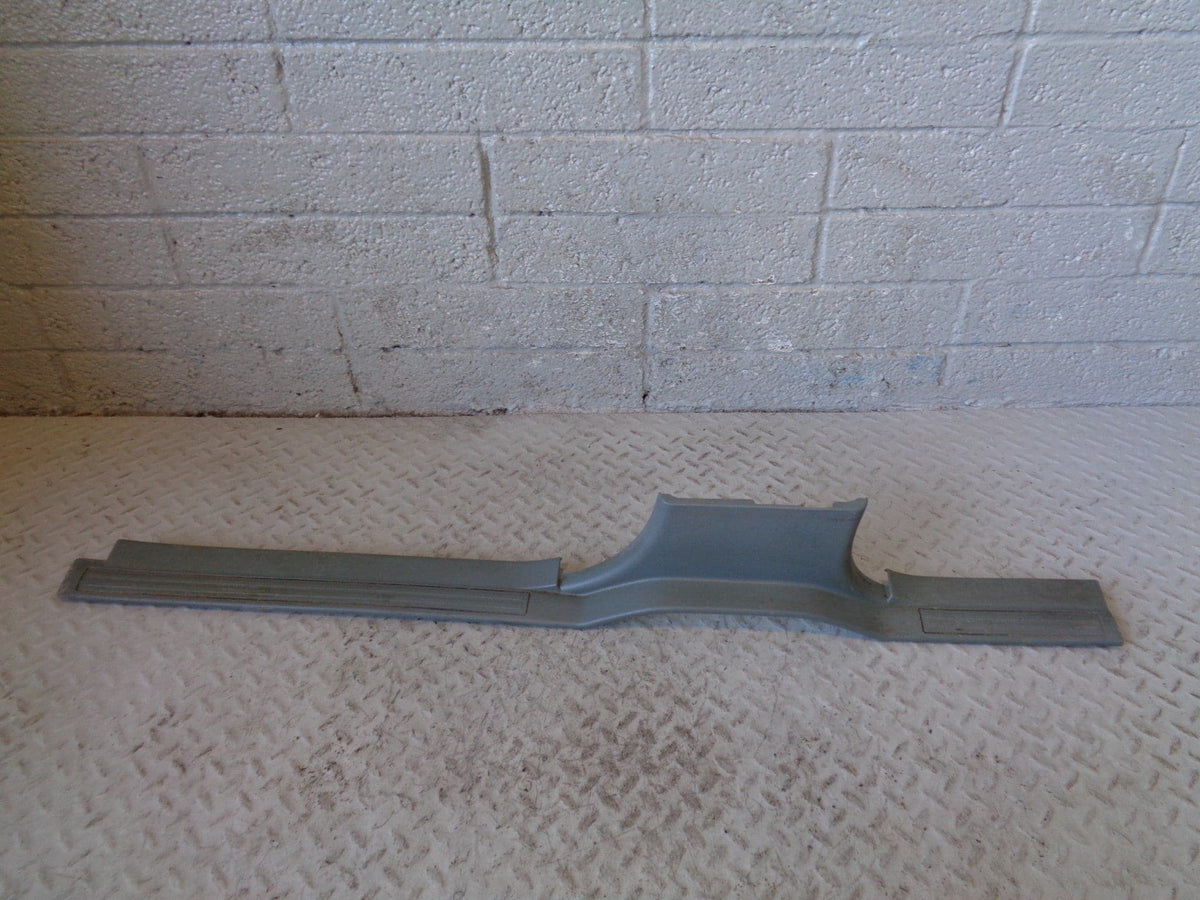 Range Rover Sport Sill Cover Plastic Trim Near Side Front Interior EMG500500