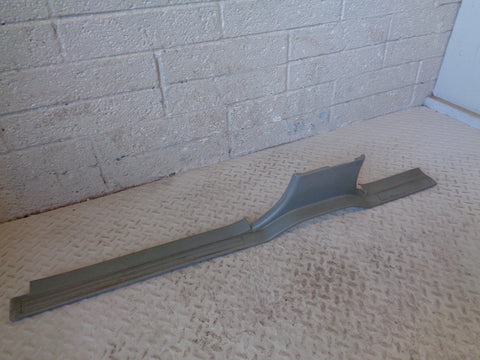 Range Rover Sport Sill Cover Plastic Trim Near Side Front Interior EMG500500
