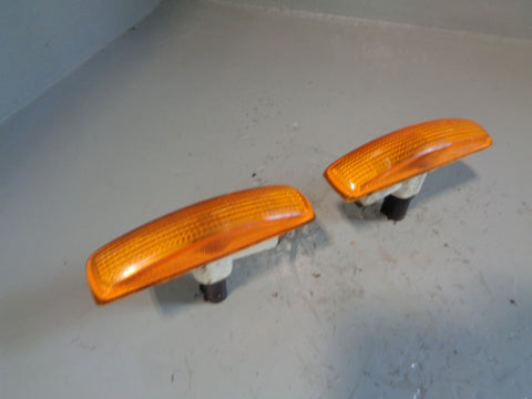 Discovery 3 Indicator Side Repeaters For Wings Pair Land Rover 2004 to 2009
