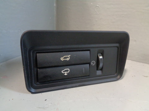 Range Rover L405 Tailgate Release and Side Step Actuation Switch CPLA 11654 AA