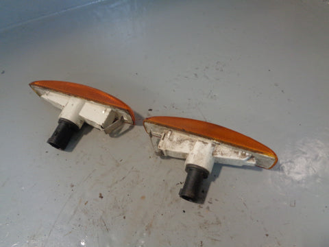 Discovery 3 Indicator Side Repeaters For Wings Pair Land Rover 2004 to 2009
