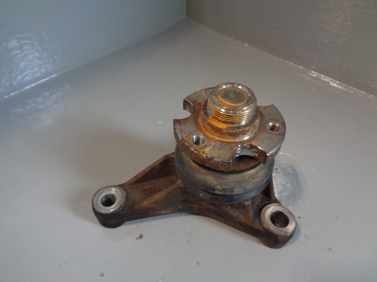 Fan Idler Bearing Bracket 2.7 TDV6 Range Rover Sport Discovery 3 Land Rover