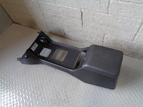 Discovery 2 Centre Console Arm Rest Black Manual Land Rover 2002 to 2004 R19034