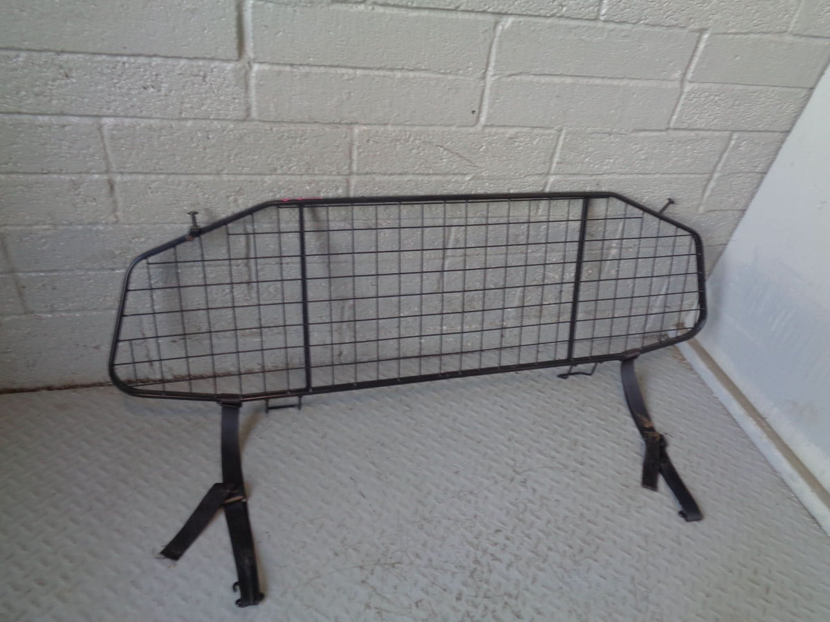 Range Rover L322 Dog Guard Metal Cage VUB002120 2002 to 2013
