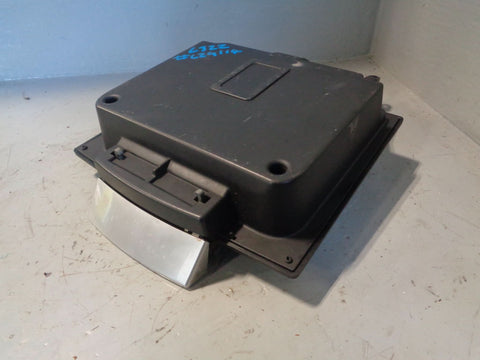 Range Rover L322 Centre Console Lid with Release Catch 2006 to 2012