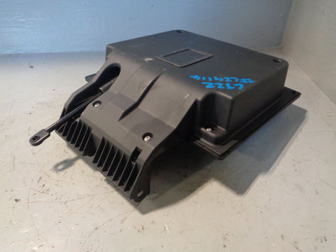 Range Rover L322 Centre Console Lid with Release Catch 2006 to 2012