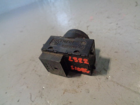 Range Rover L322 Lumbar Switch YUB101020PUY Seat Off side Front 2002 to 2006