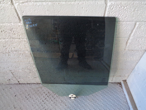 Range Rover Sport Glass Rear Door Window Off Side Tinted 2005 to 2013 L07055