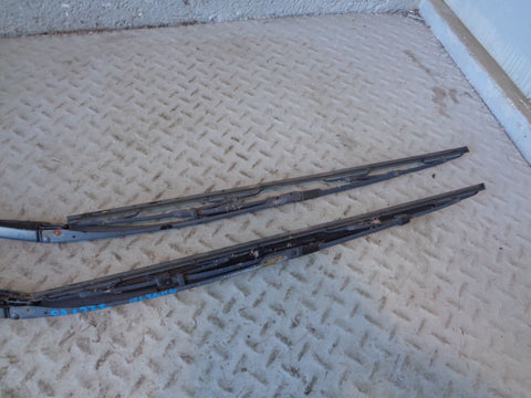 Range Rover L322 Front Windscreen Wiper Arms Pair 2002 to 2013
