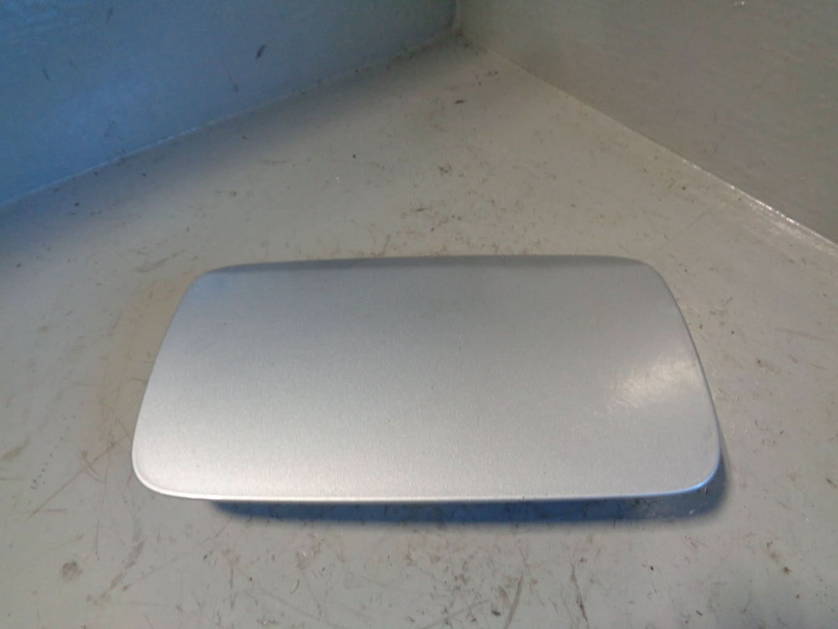 Range Rover L322 Fuel Filler Flap in Zermatt Silver 2002 to 2013
