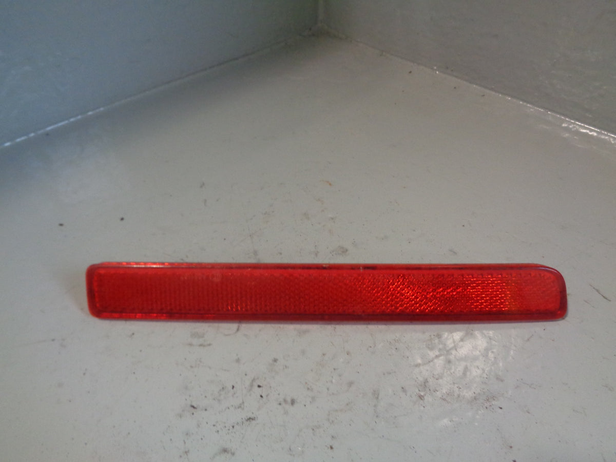 Discovery 4 Rear Bumper Reflector Near Side Land Rover L319 2009 to 2014